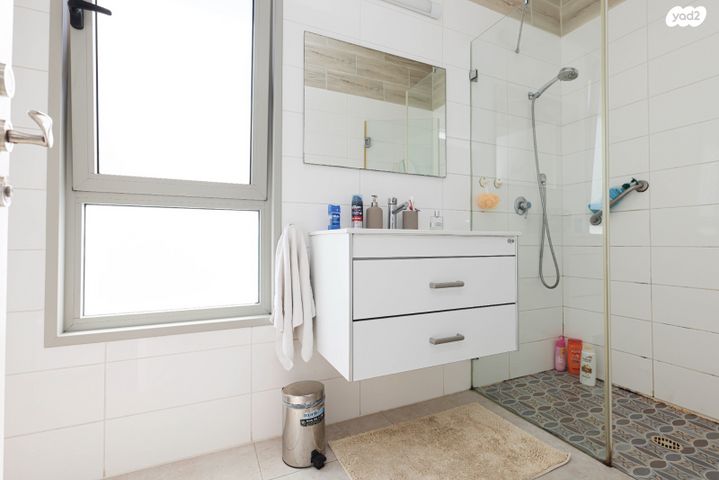 דירה, שדרות האגמים 5, אגמים, נתניה