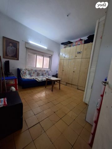 טשרניחובסקי 9