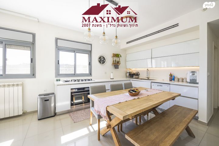 גג/ פנטהאוז, שמחת כהן, חומת שמואל, הר חומה, ירושלים