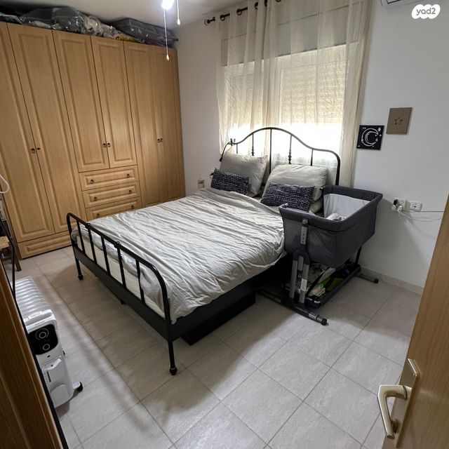 דו משפחתי, עורב, מעוף, ערד