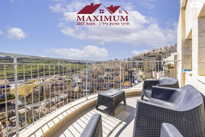 גג/ פנטהאוז, שמחת כהן, חומת שמואל, הר חומה, ירושלים