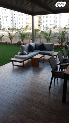 דירת גן, ש"י עגנון, נאות שמיר, יבנה