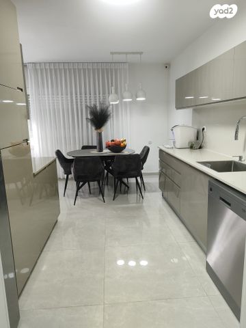 רפאל דה לה פרגולה 