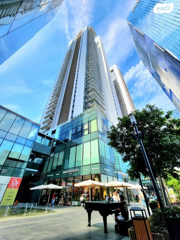 מונטיפיורי, הרכבת