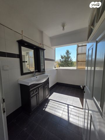 דירה, נחל הבשור, מכללת תל אביב יפו, דקר, תל אביב יפו