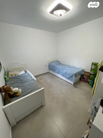 דירה, תדהר, המכבים, גבעת זאב