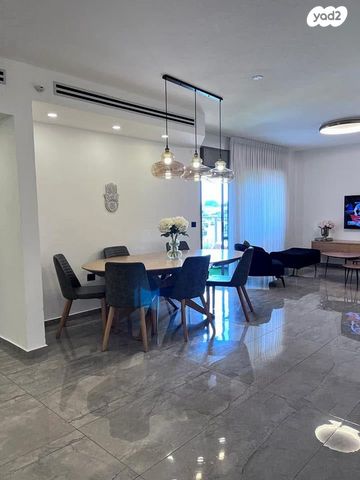 דירה, הדוגית, נאות רבין, יבנה