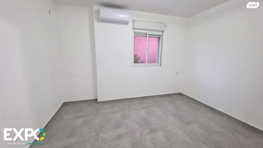 דירה, דרך הציונות 51, אריאל