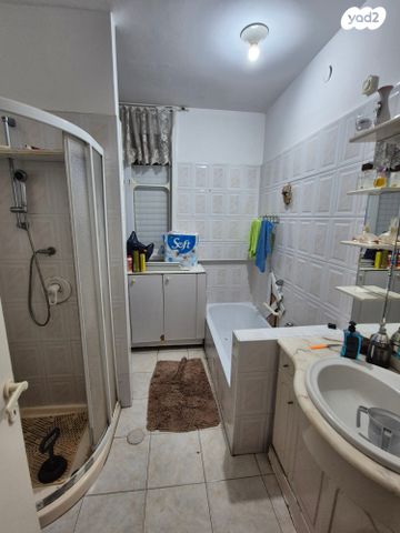 דירה, בנימין יהלום, פתח תקווה