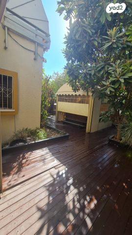 דו משפחתי, נווה אלון, לוד