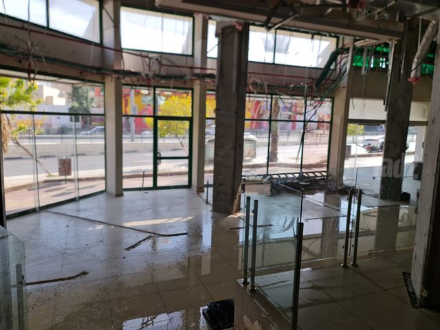 חנויות/ שטח מסחרי, קרול, פתח תקווה