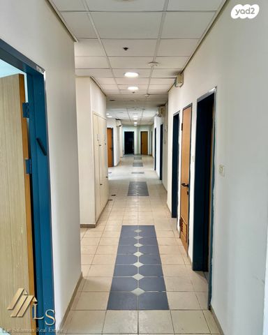 משרדים, פרדס חנה כרכור