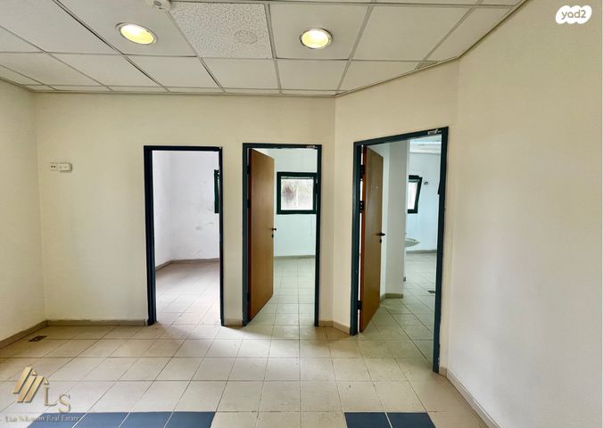 משרדים, פרדס חנה כרכור