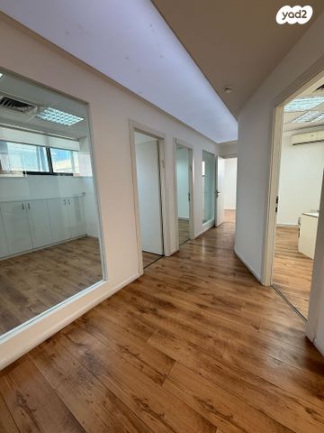 משרדים, רמת גן