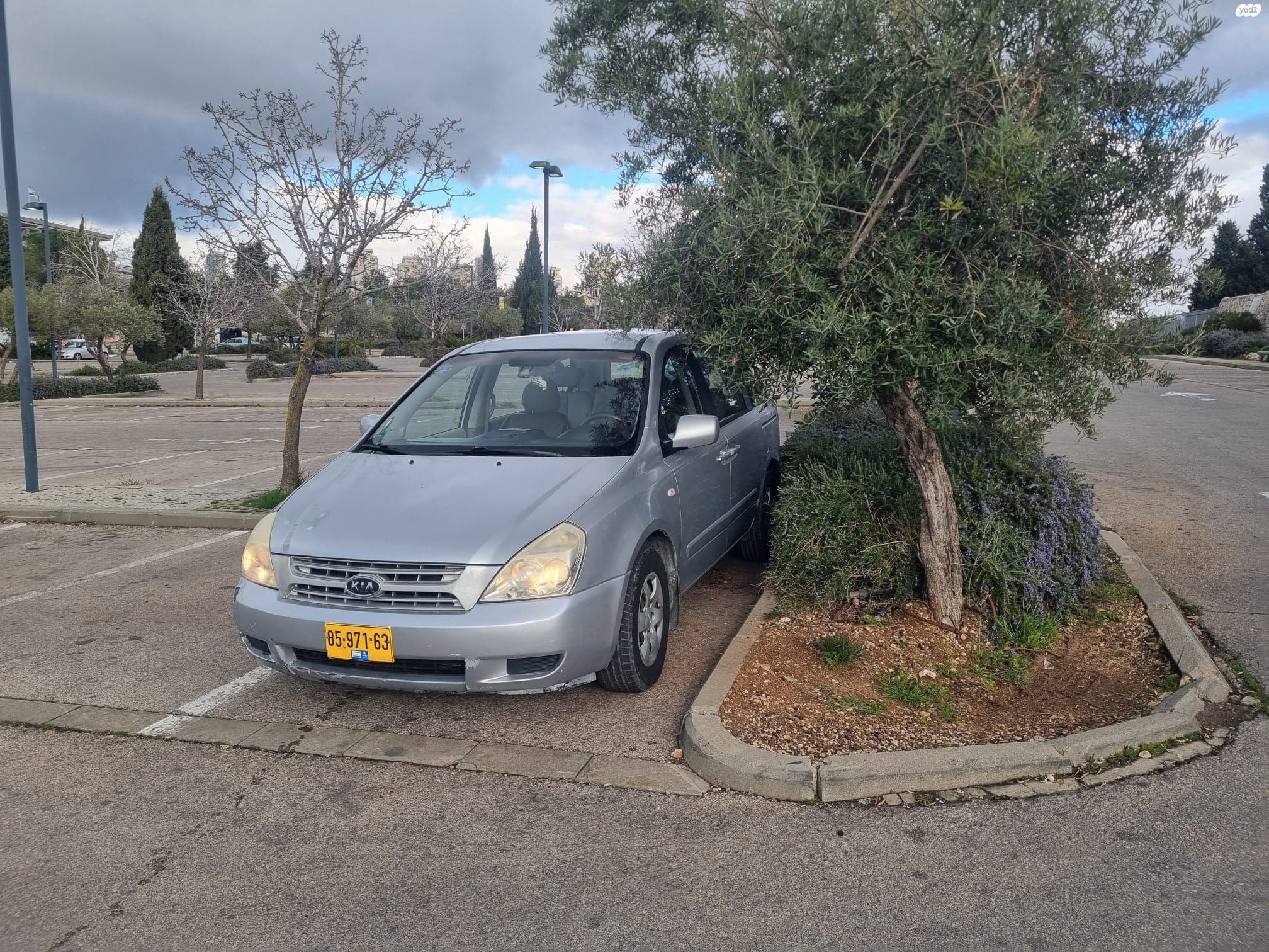 מודעת רכב קיה קרניבל