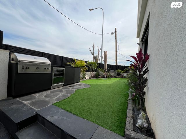 בית פרטי/ קוטג', פרדס חנה כרכור