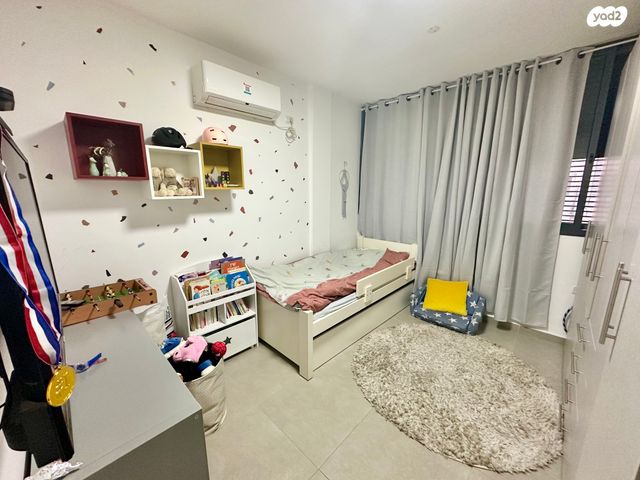 דירה, הרצליה