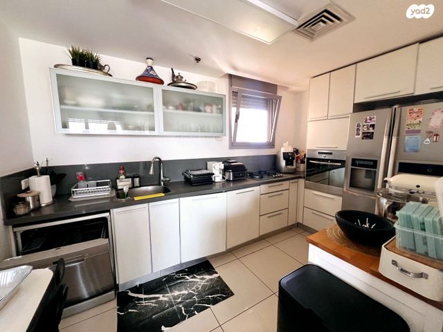 הגוש הגדול, רמת אביב החדשה, נופי ים