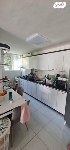 דירה, המגינים 10, נהריה