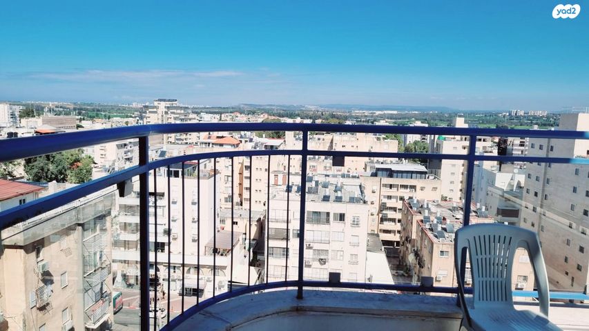 דירה, הגיבורים, מרכז העיר, חדרה