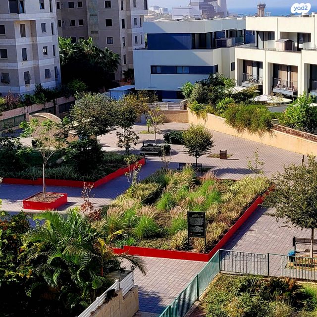 הגוש הגדול, רמת אביב החדשה, נופי ים