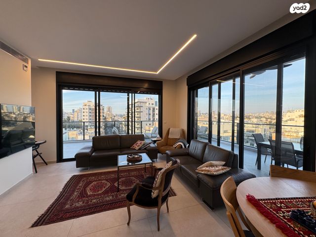 גג/ פנטהאוז, אבנר 2, אזור הבילויים, רמת גן