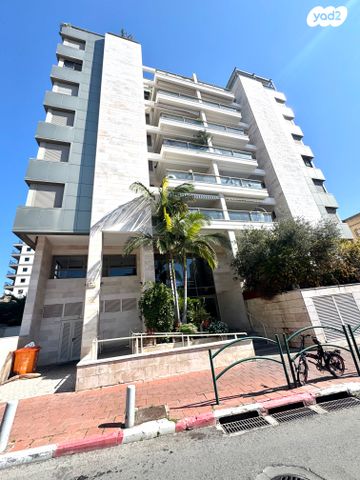 דירת גן, השר משה, נגבה, רמת גן