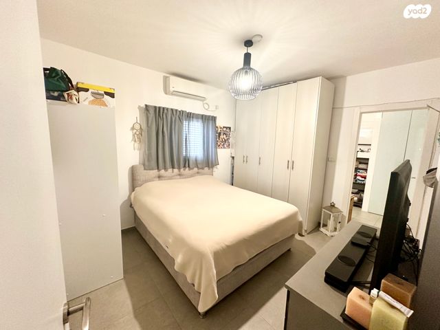 דירה, הרצליה