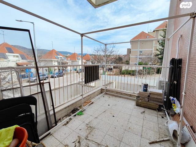 דירה, שדמה, הגליל, כרמיאל