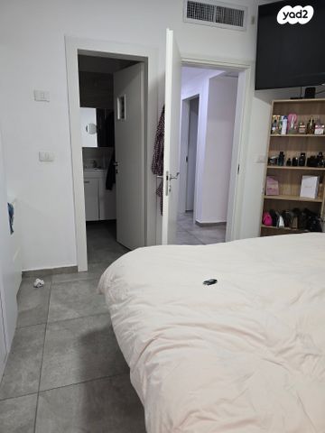 דירה, יהוד מונוסון