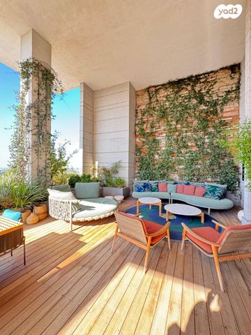 דירה, הגנים, נווה גן, רמת השרון