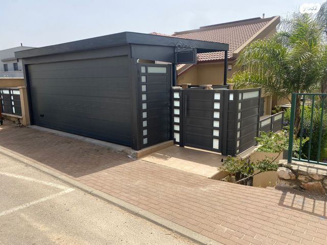 בית פרטי/ קוטג', הברושים, חוסן, חוסן