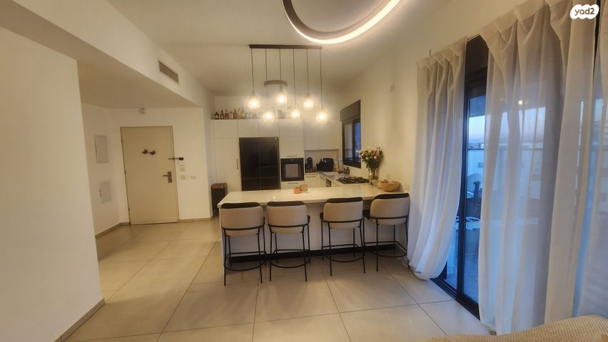 דירה, לבונה, אור ים, אור עקיבא