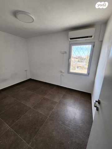 דירה, בר כוכבא, ירוחם