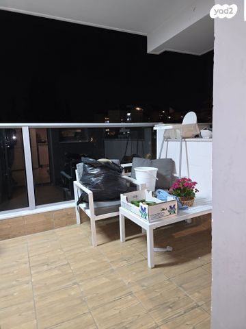 דירה, יהוד מונוסון