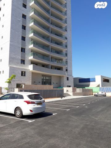 דירה, בני וו. רייך, קרית השרון, נתניה