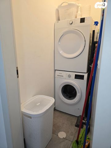 דירה, יהוד מונוסון