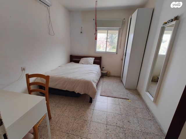 דירה, שדמה, הגליל, כרמיאל