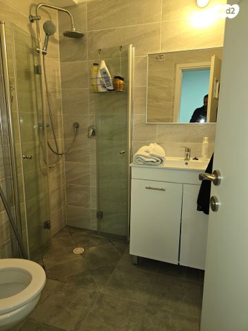 דירה, יהוד מונוסון