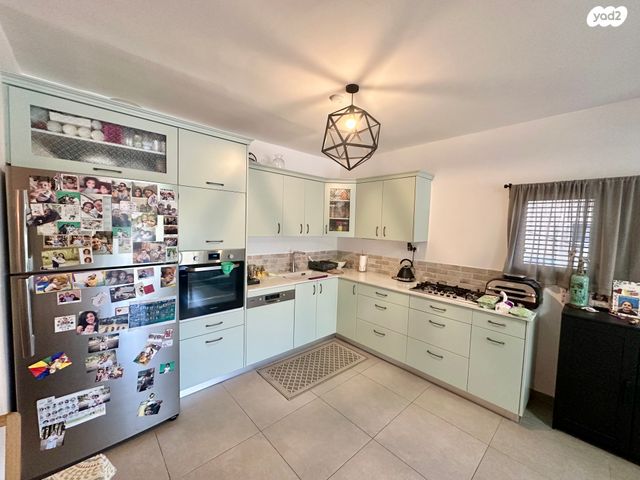 דירה, הרצליה