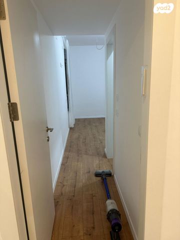 דירה, ברקת, אבני חן, חריש