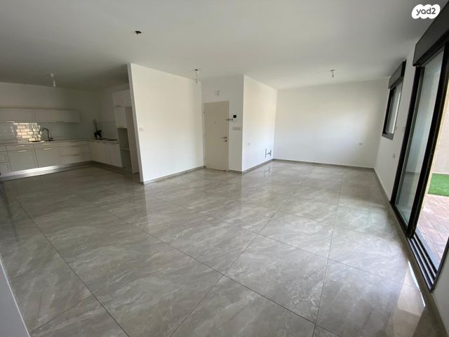 דירה, הכינור, גבעת זאב