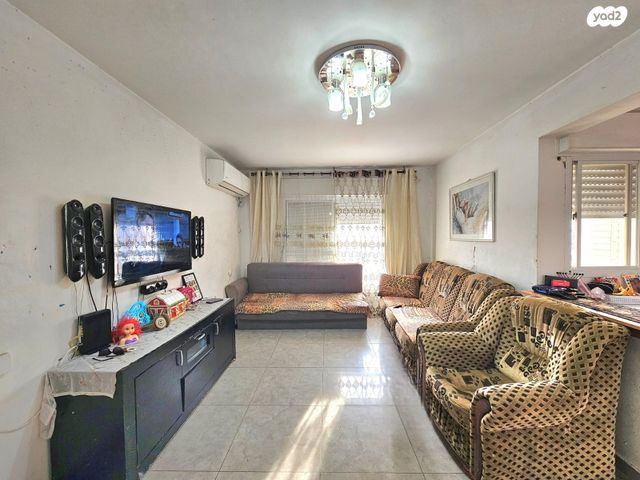 דירה, הלוי, בית אליעזר, חדרה