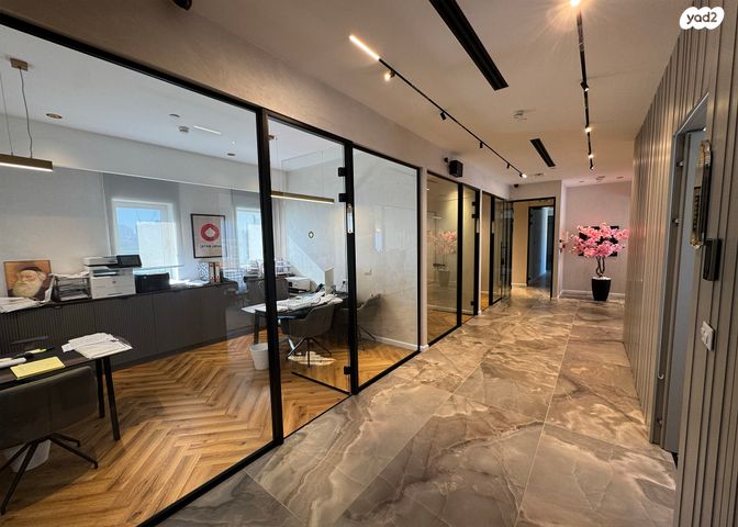 משרדים, אזור תעשיה, חדרה