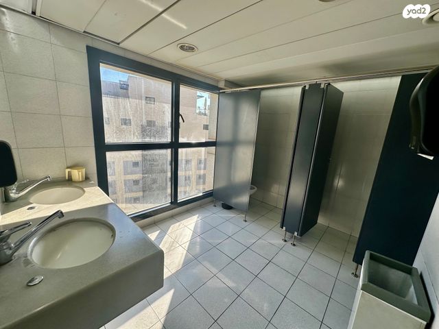 חנויות/ שטח מסחרי, בן גוריון 22, מרכז, הרצליה