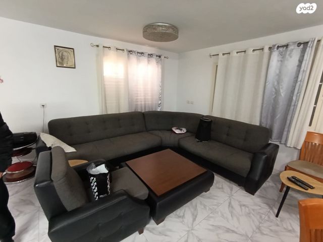 דופלקס, הרב משאש 112, שכונה ותיקה - מרכז העיר, מעלות תרשיחא