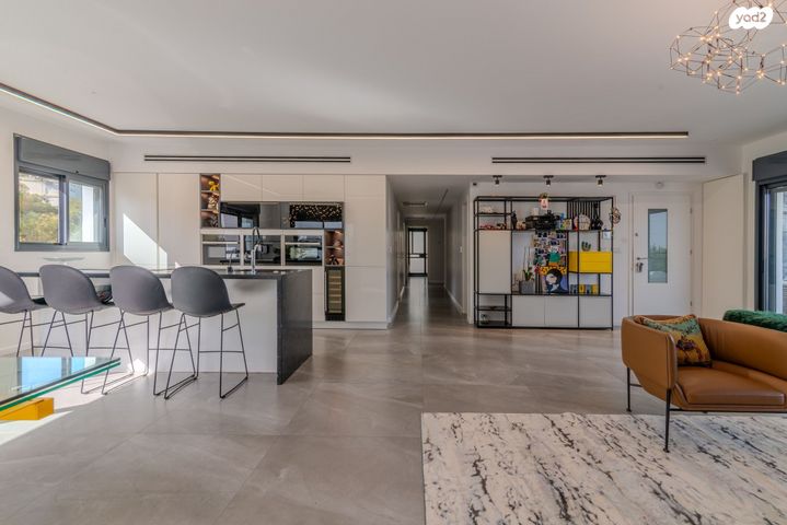 גג/ פנטהאוז, רמות רמז, חיפה