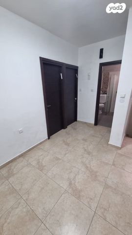 דופלקס, אריה דולצ'ין, גבעתי, רחובות