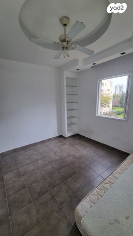 דופלקס, אריה דולצ'ין, גבעתי, רחובות