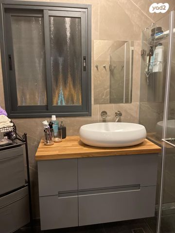 גג/ פנטהאוז, הנרי קנדל, העיר העתיקה, רמב"ם, דרום, באר שבע